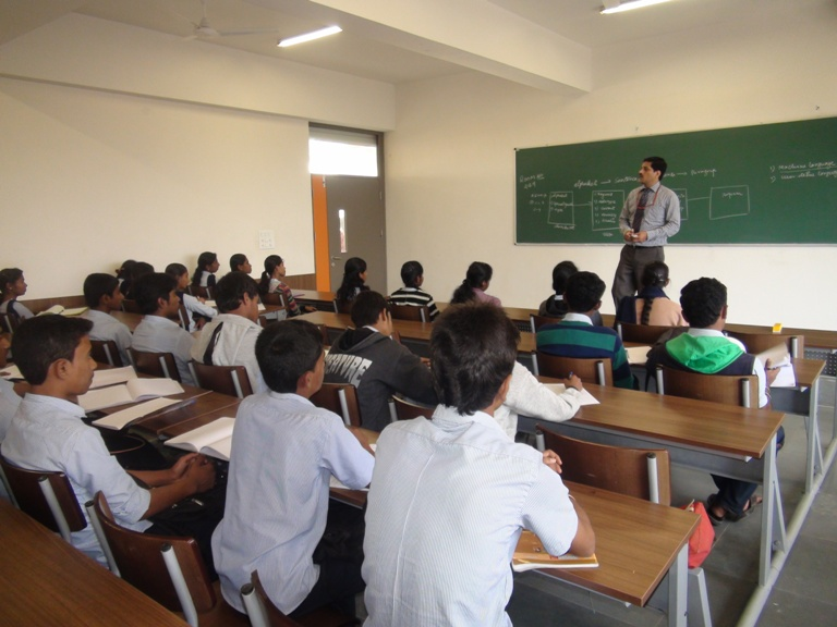 Free Training Under CSR Activity'
