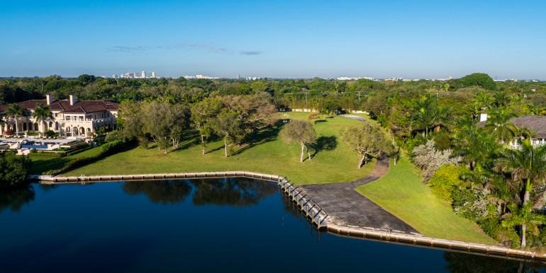 8525 Old Cutler Road, Coral Gables, FL. 33143 - $16,000,000'