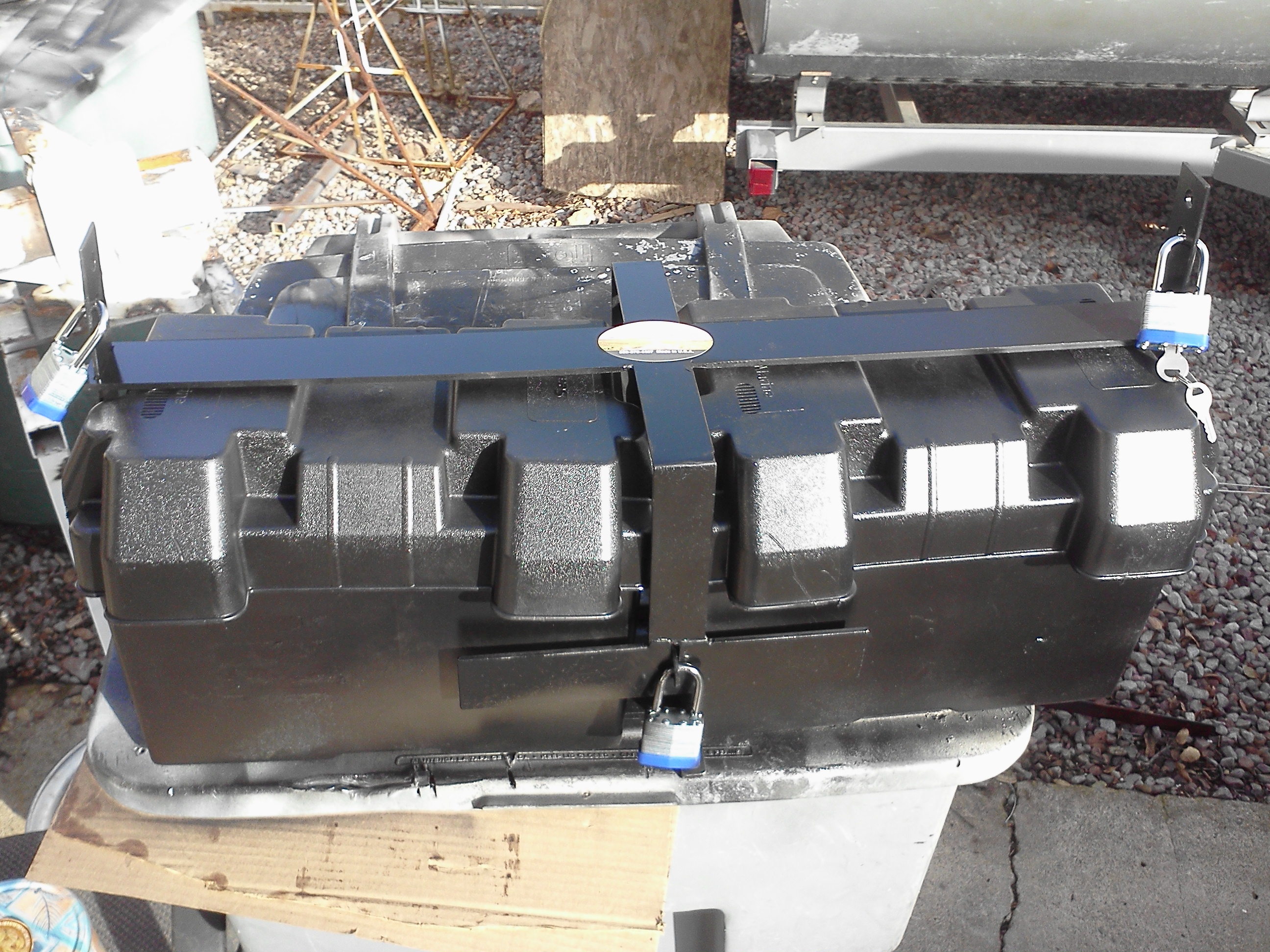 Battery Shackle Dual Battery Lock