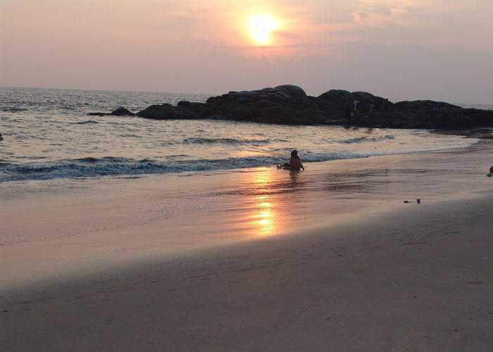 Chera Rocks Beach at Beach Flower'