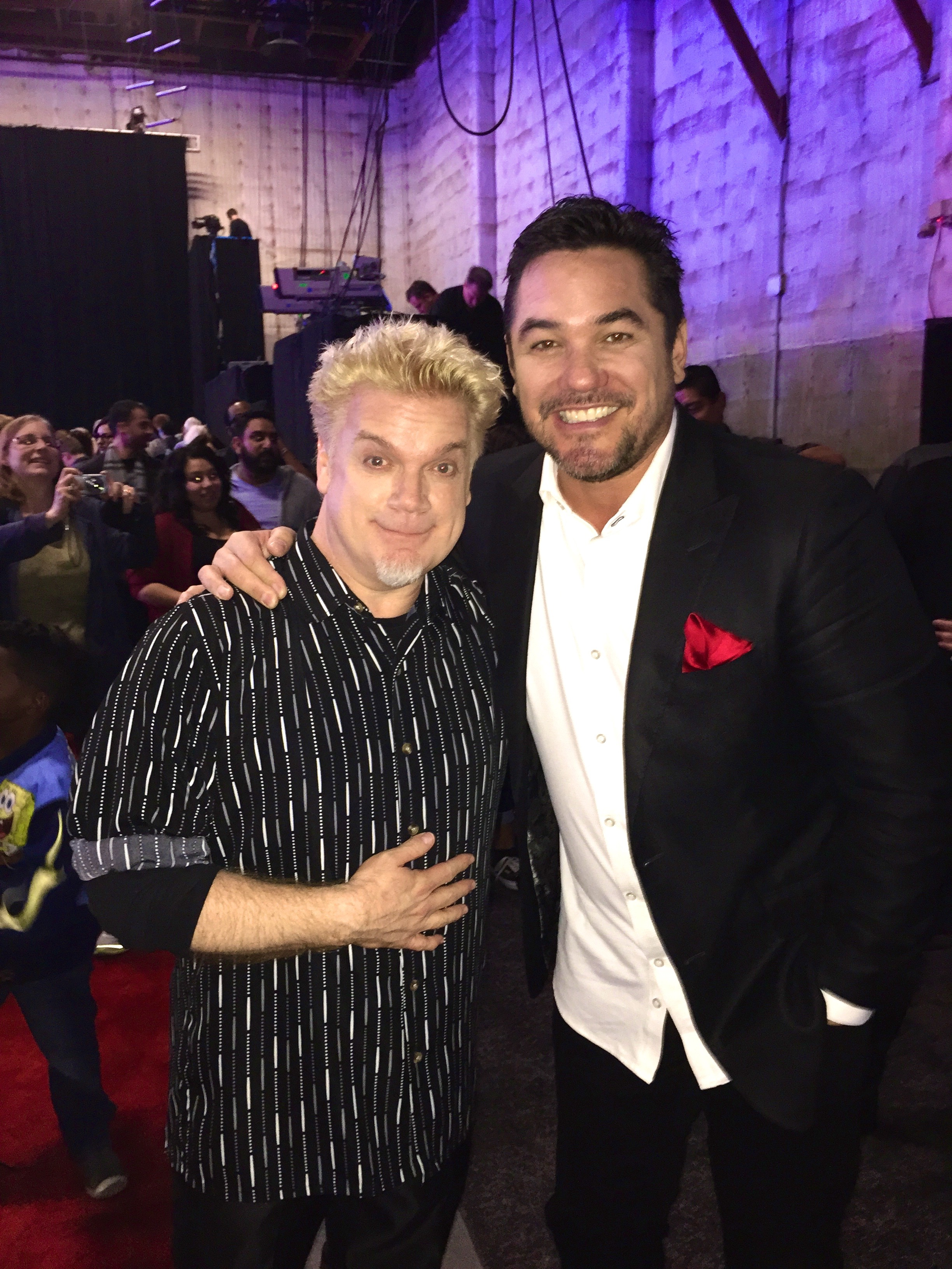 Magician Chipper Lowell Guest Stars in &ldquo;THE HITS&a'