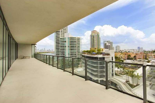 Julian Johnston Lists Exclusive Unit at Apogee South Beach&a'