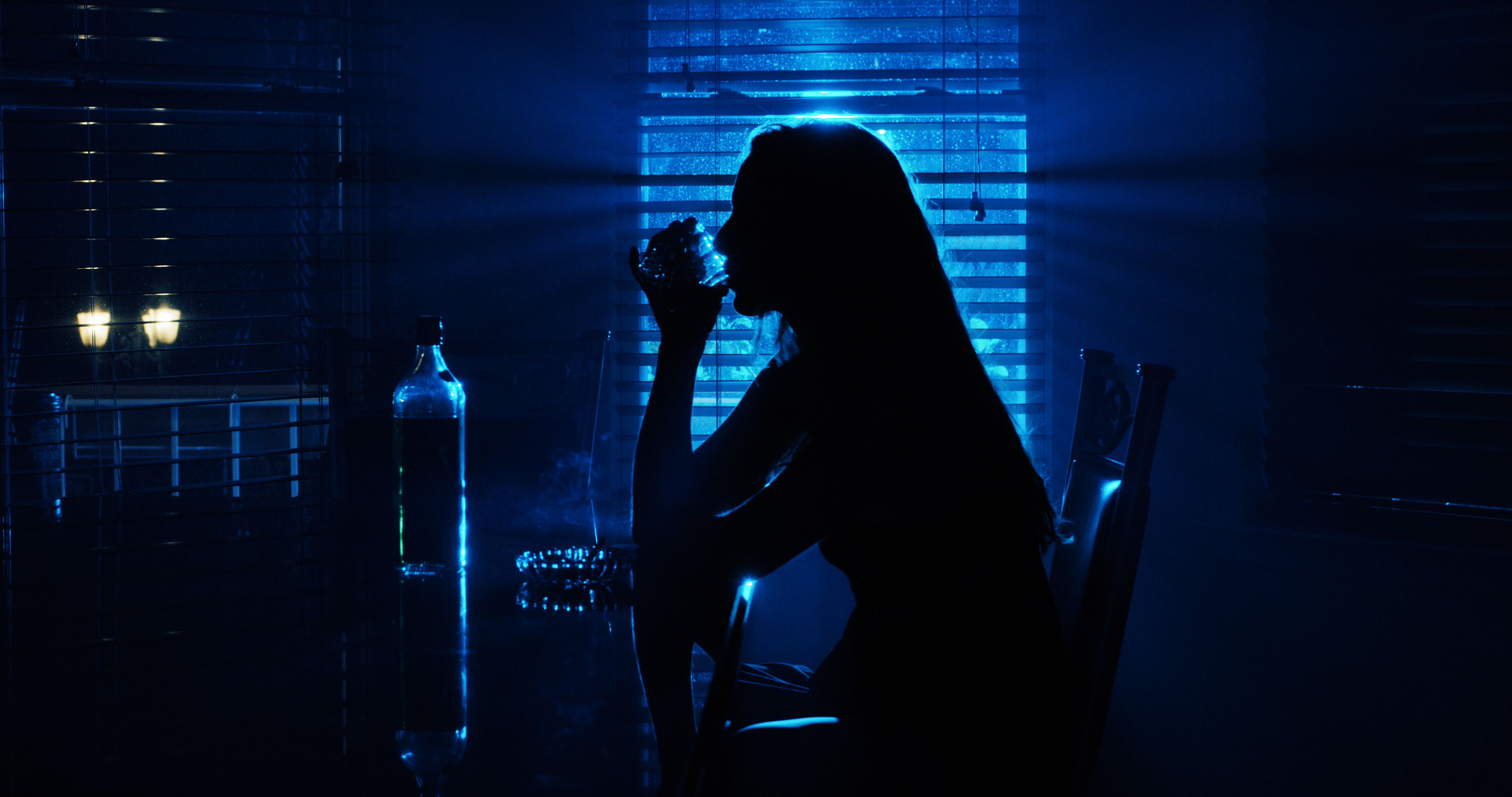 Elyse Price as Jo in Pickings'