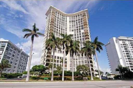 Julian Johnston Announces New Listing at 5660 Collins