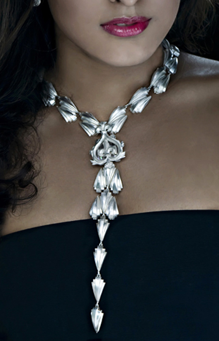 Dalla Mano Regale Necklaces