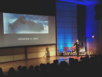 David Simpson speaking at Tedx in Santo Domingo.