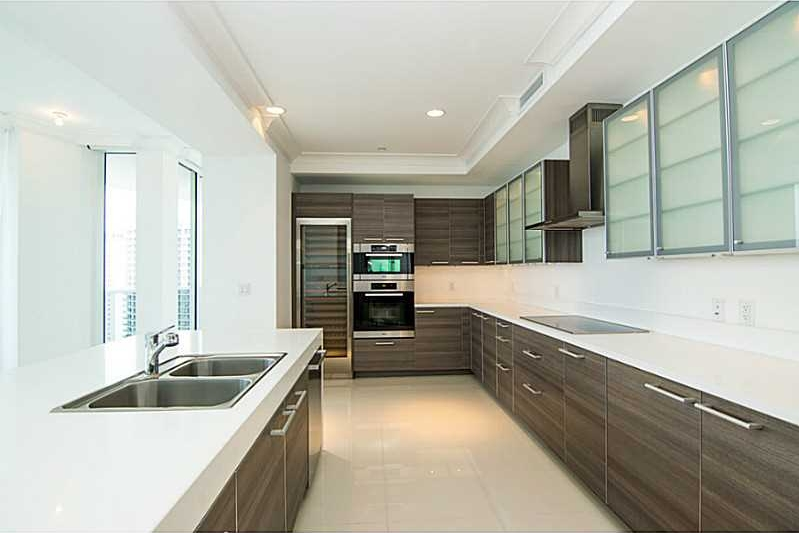 Kawas Team Presents a Double Unit at Bellini Williams Island'