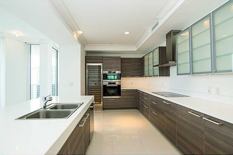 Kawas Team Presents a Double Unit at Bellini Williams Island