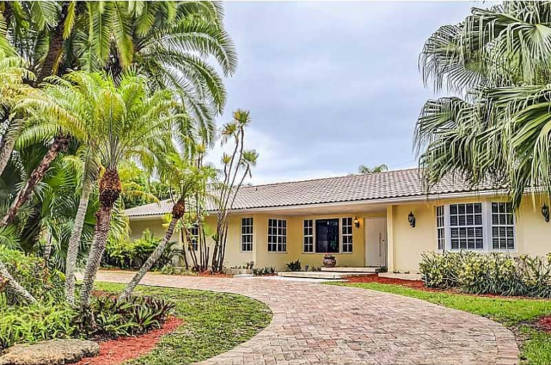 Greater Miami Investments, Inc. Presents Hammocks Oaks Home'