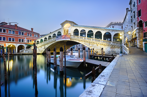 Rialto Bridge in Venice'