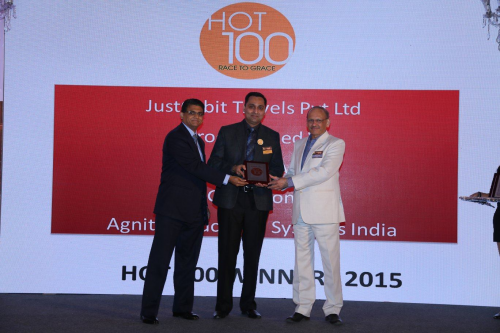 Founder of JustOrbit receiving the HOT100 Award'